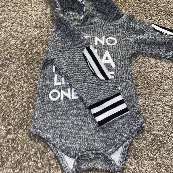 Brand new without tags Amazon outfit - Picture 4 of 5